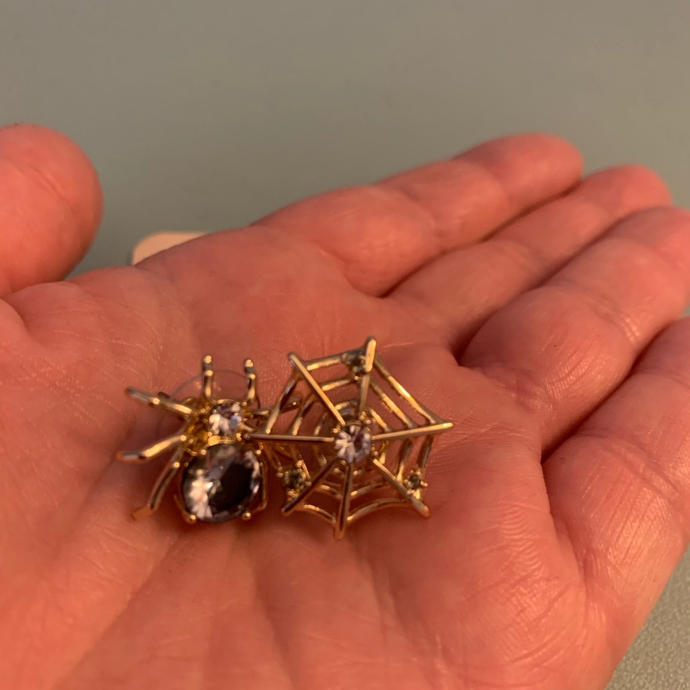 Betsey Johnson Gold Spider and Web Earrings with gems - Picture 2 of 4